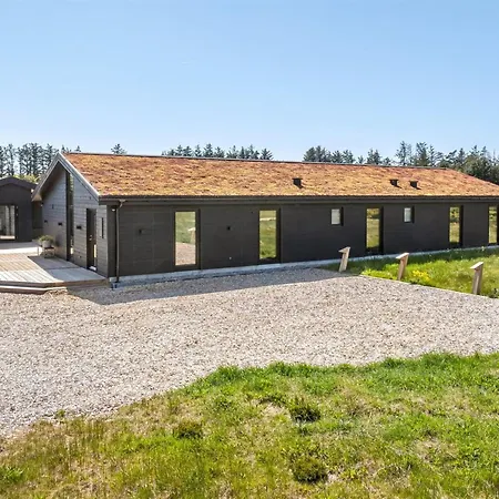 Petri - 1km From The Sea By Interhome *