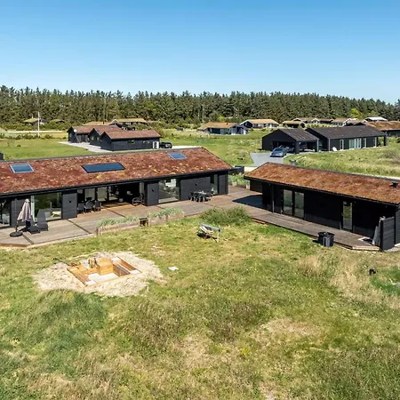 Petri - 1km From The Sea By Interhome